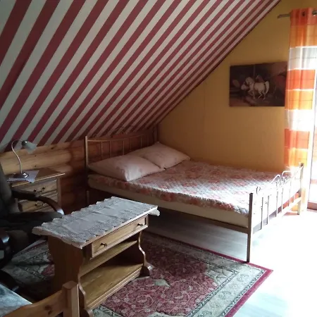 U Lenki ホームステイ